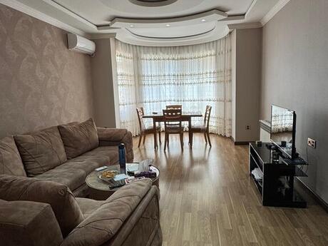 3 rooms · 100 m² · floor 15/19, 8 Noyabr