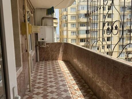 3-room new-build apartment for sale in 8 Noyabr, 100 m², 265 000 AZN, photo 2 / 9