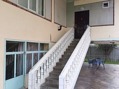 Həyət evi kirayə verilir, Lənkəran ş.