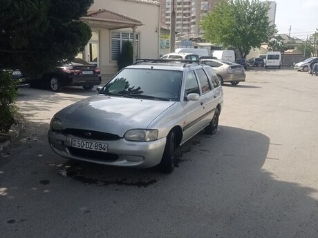 Ford Escort, 1998 il