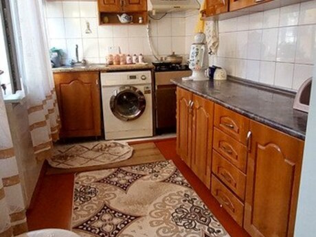 3 otaq · 70 m²