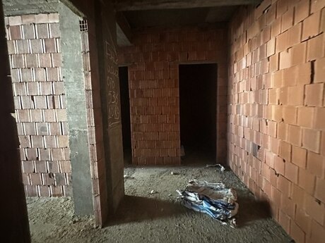 Qurtuluş 93 kompleksində 2 otaqlı yeni tikili mənzil satılır, 83 m², 78 500 AZN, şəkil 4 / 6