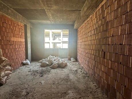 Qurtuluş 93 kompleksində 2 otaqlı yeni tikili mənzil satılır, 83 m², 78 500 AZN, şəkil 5 / 6