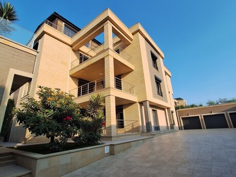 8 otaq · 700 m² · 1/1 mərtəbə, Badamdar