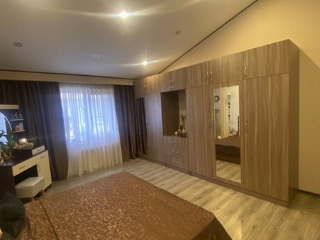 Qurtuluş 93 kompleksində 4 otaqlı yeni tikili mənzil satılır, 135 m², 105 000 AZN, şəkil 2 / 12