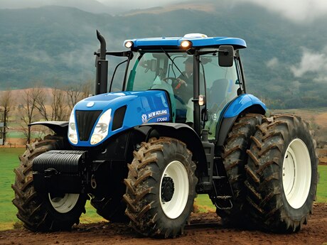 Traktor “New Holland T7060", 2023 il