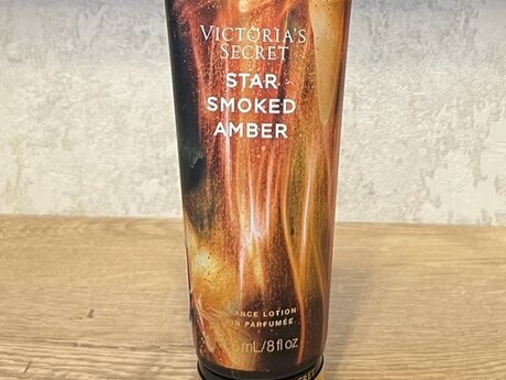 "Victoria’s Secret" parfümlü bədən losyonu