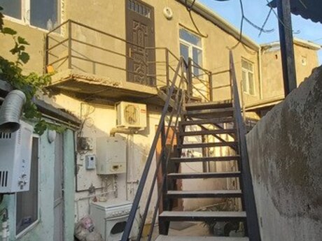 6 otaq · 140 m²