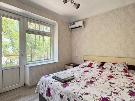2-otaqlı yeni tikili kirayə verilir, 28 May m., 50 m²