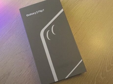 Samsung Galaxy Z Flip 7" 256GB 
