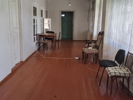 Həyət evi kirayə verilir, Lənkəran ş.