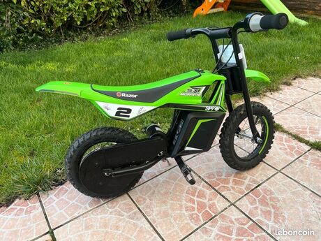 Uşaq motosikleti "Razor SX125"