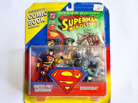 "Superman & Doomsday" modeli "Superman & Doomsday" modeli