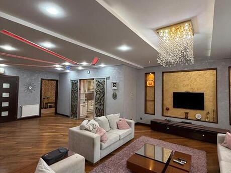 7-room new-build apartment for sale in Aşağı Güzdək, 412 m², 1 100 000 AZN, photo 2 / 12
