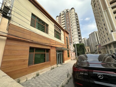 Commercial space for sale in Nərimanov, 500 m², 1 150 000 AZN, photo 2 / 12