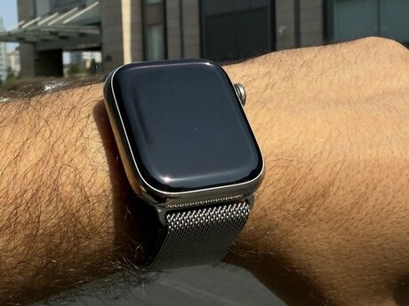 Apple Watch Series 7 Titanium Cellular Silver 45mm
