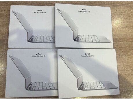 Apple iPad 10, 11 folio magic keyboard Apple iPad 10, 11 folio magic keyboard