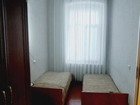 Səbaildə 2 otaqlı köhnə tikili mənzil satılır, 40 m², 60 000 AZN, şəkil 4 / 9
