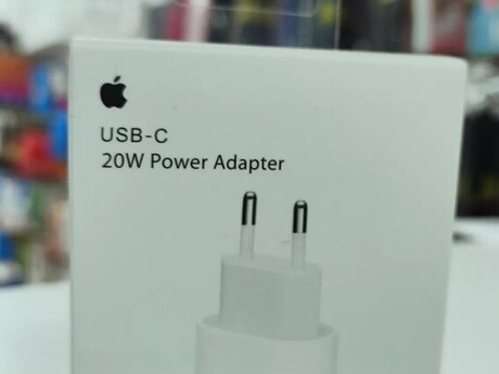 "Apple iPhone" adapter başlığı "Apple iPhone" adapter başlığı