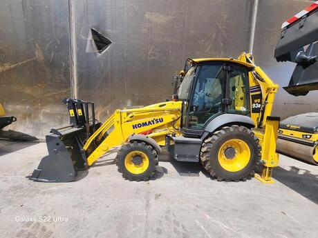 Ekskavator "KOMATSU WB93R-5"