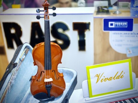 Skripka "Vivaldi" YV-100AB