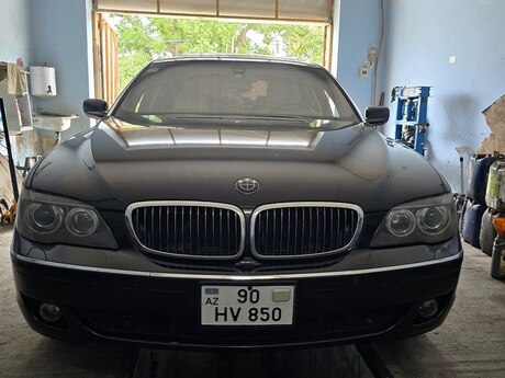 BMW 750, 2007 il