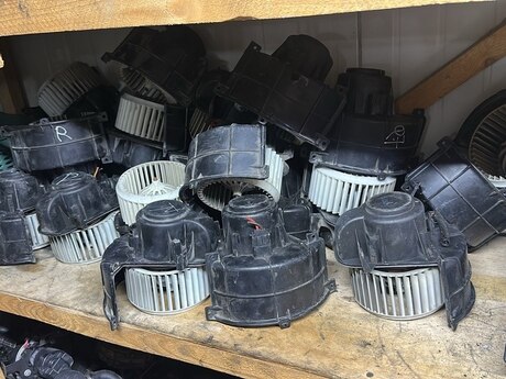 "Porsche / Volkswagen 7P0820021B" qızdırıcı pərin mühərriki
