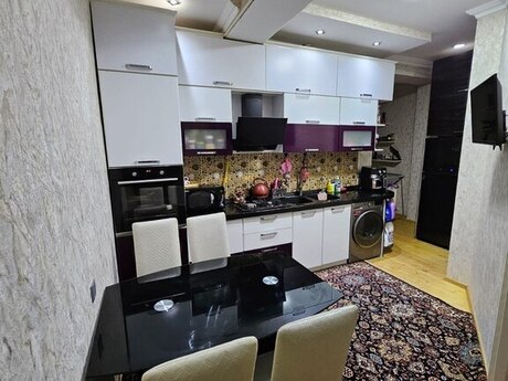 Əhmədlidə 2 otaqlı yeni tikili mənzil satılır, 70 m², 165 000 AZN, şəkil 5 / 12