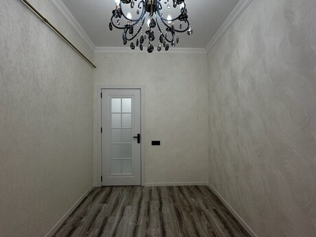 Qurtuluş 93 kompleksində 2 otaqlı yeni tikili mənzil satılır, 56 m², 88 000 AZN, şəkil 4 / 12