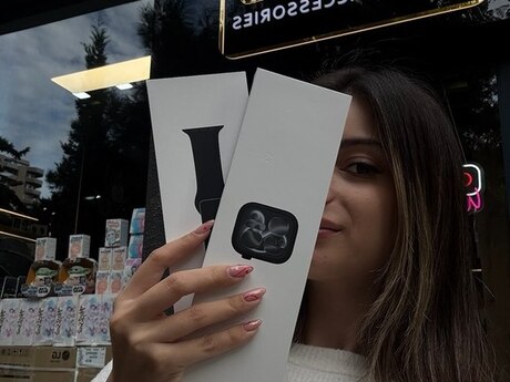 Apple Watch Series 11 Aluminum Jet Black 42mm