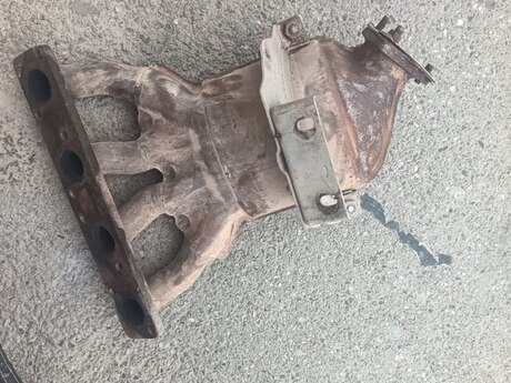 "LADA (VAZ) Priora, Granta, 2110,2112, Kalina" katalitik neytrallaşdırıcısı