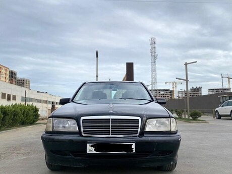 Mercedes C 180, 1999 il