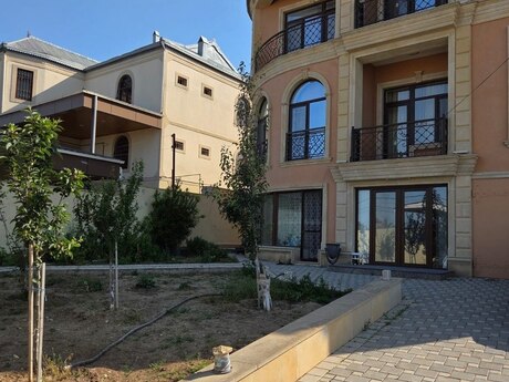 8-room house for sale in Saray, 360 m², 335 000 AZN, photo 2 / 12