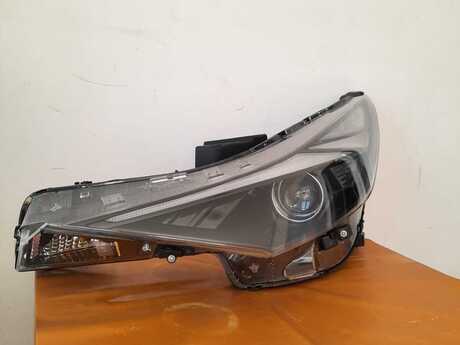 "Hyundai Elantra 2021-2024" farası "Hyundai Elantra 2021-2024" farası