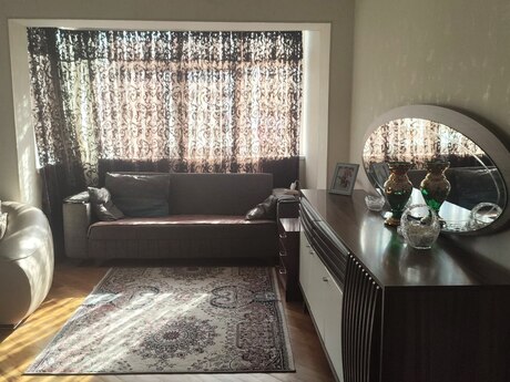 Qurtuluş 93 kompleksində 3 otaqlı yeni tikili mənzil satılır, 80 m², 90 000 AZN, şəkil 3 / 12