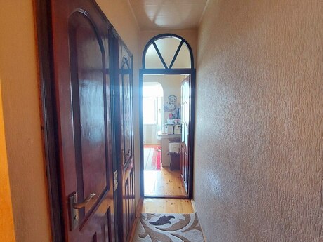 7-ci mikrorayonda 4 otaqlı köhnə tikili mənzil satılır, 101 m², 219 000 AZN, şəkil 3 / 12