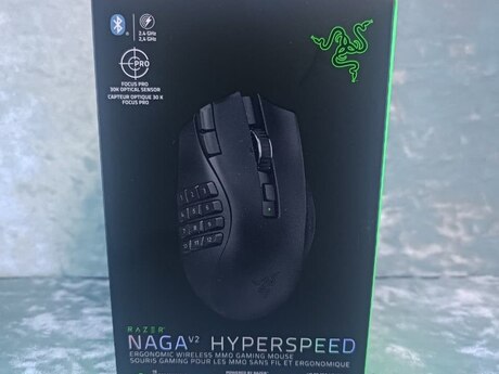 Gaming mouse "Razer Naga V2 Hyperspeed Wireless"