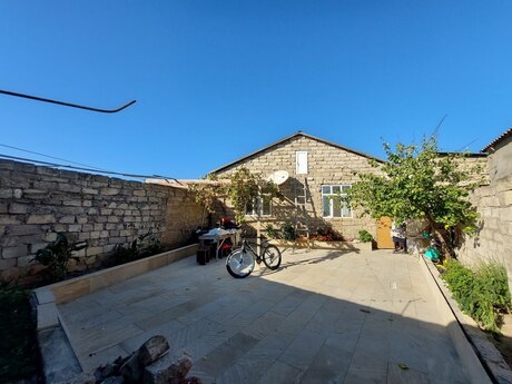 4 otaq · 320 m²