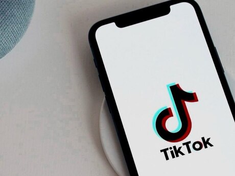 "Tik Tok" səhifəsi "Tik Tok" səhifəsi