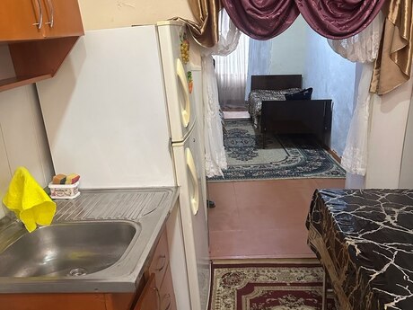 1-room house for rent in Elmlər Akademiyası, 28 m², 250 AZN/mo, photo 2 / 10
