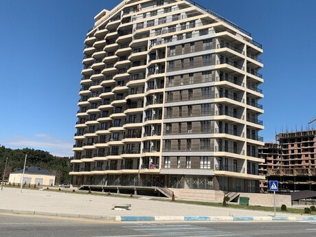 3-otaqlı yeni tikili, Sumqayıt ş., 131 m² 3-otaqlı yeni tikili, Sumqayıt ş., 131 m²