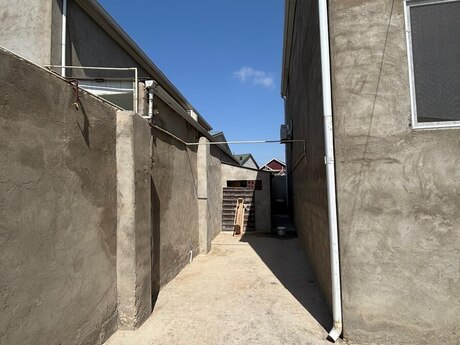 Yeni Suraxanıda 5 otaqlı həyət evi satılır, 230 m², 185 000 AZN, şəkil 2 / 12