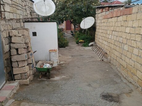 Keşlədə 2 otaqlı həyət evi satılır, 42 m², 126 000 AZN, şəkil 2 / 11