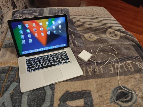 Apple MacBook Pro 15 Apple MacBook Pro 15