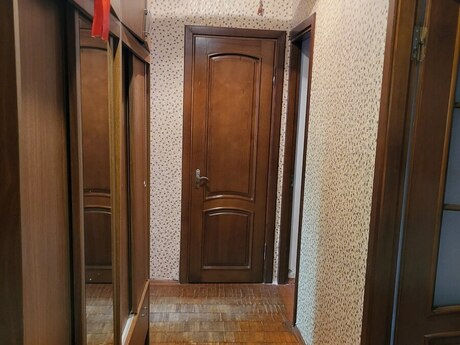 Biləcəridə 4 otaqlı köhnə tikili mənzil satılır, 80 m², 156 000 AZN, şəkil 3 / 9