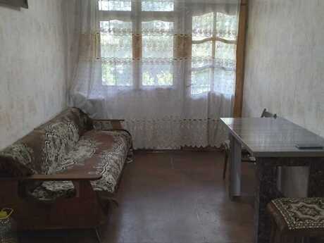 4-otaqlı mənzil, Süleyman Sani Axundov küç., 85 m²