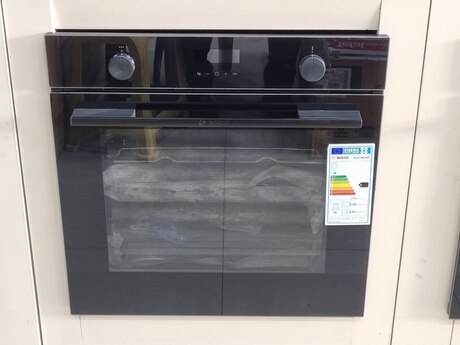 Quraşdırılan soba Bosch HUA736EA0T