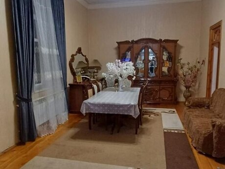 4-комн. · 105 m²