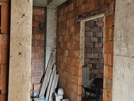 Dədə Qorqudda 3 otaqlı yeni tikili mənzil satılır, 72 m², 44 800 AZN, şəkil 5 / 7