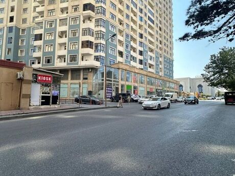 4 otaq · 150 m² · 3/17 mərtəbə, Azadlıq Prospekti